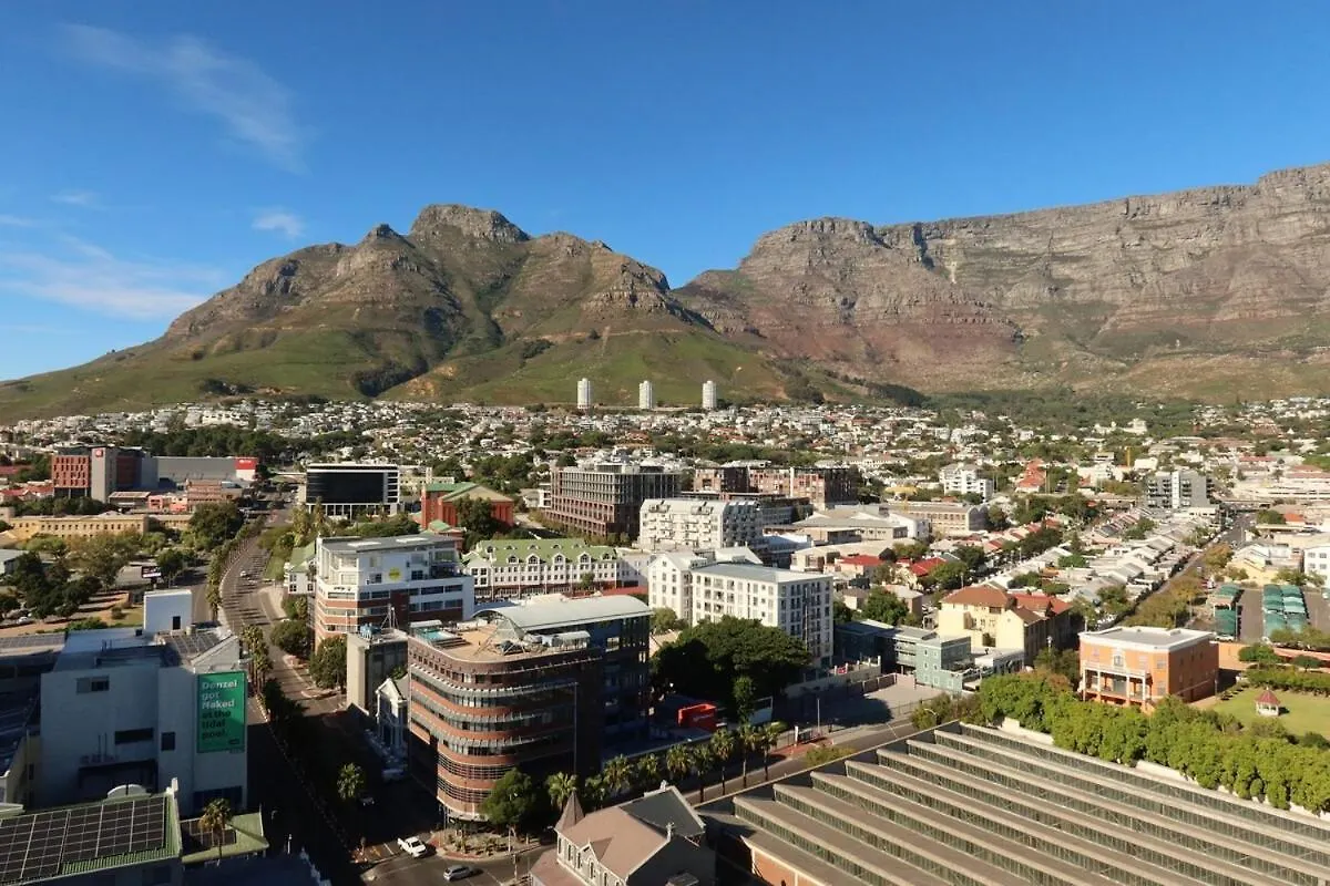 2 Bedroom Apartment In Cape Town Cbd